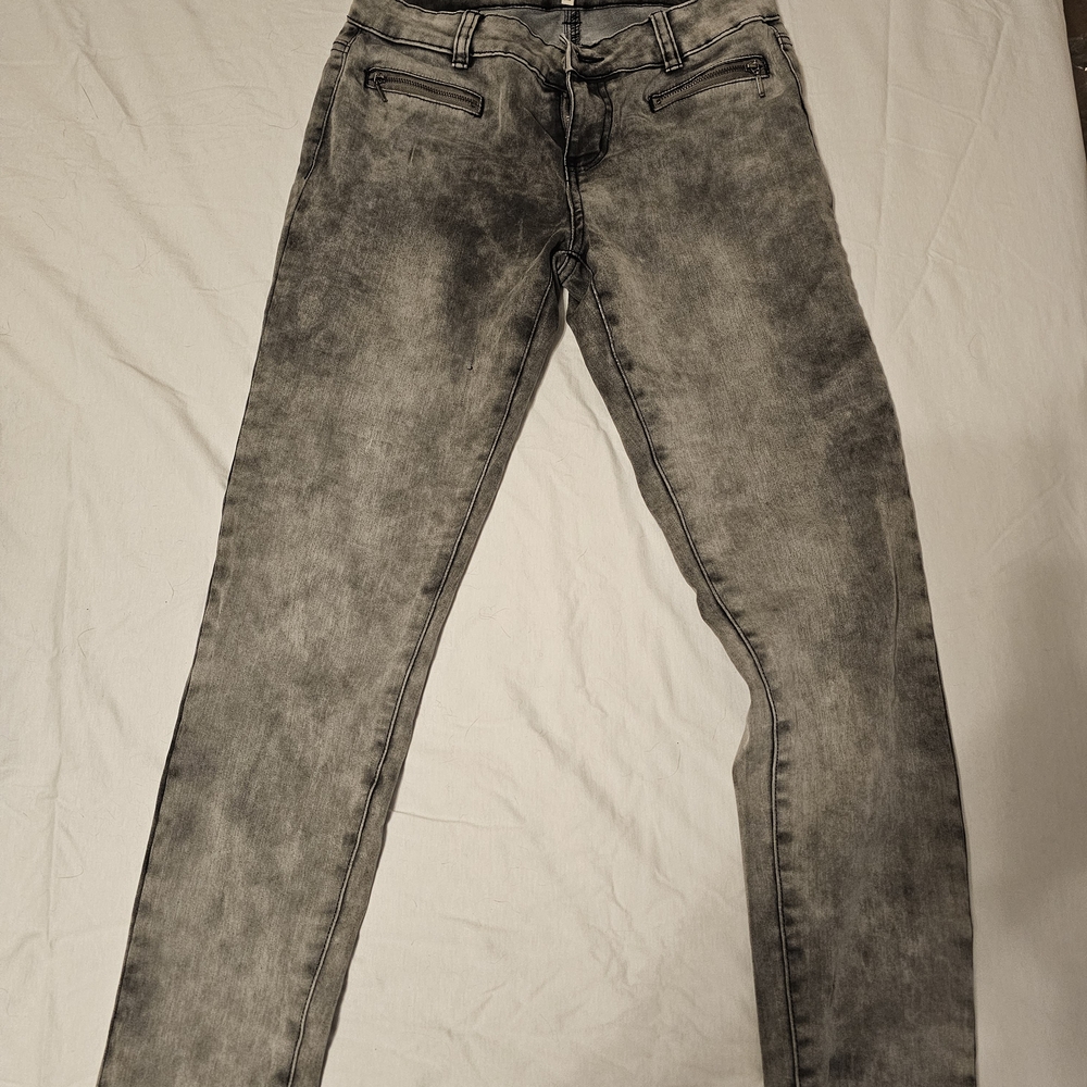 love, Fire Women's Charcoal Skinny Jeans